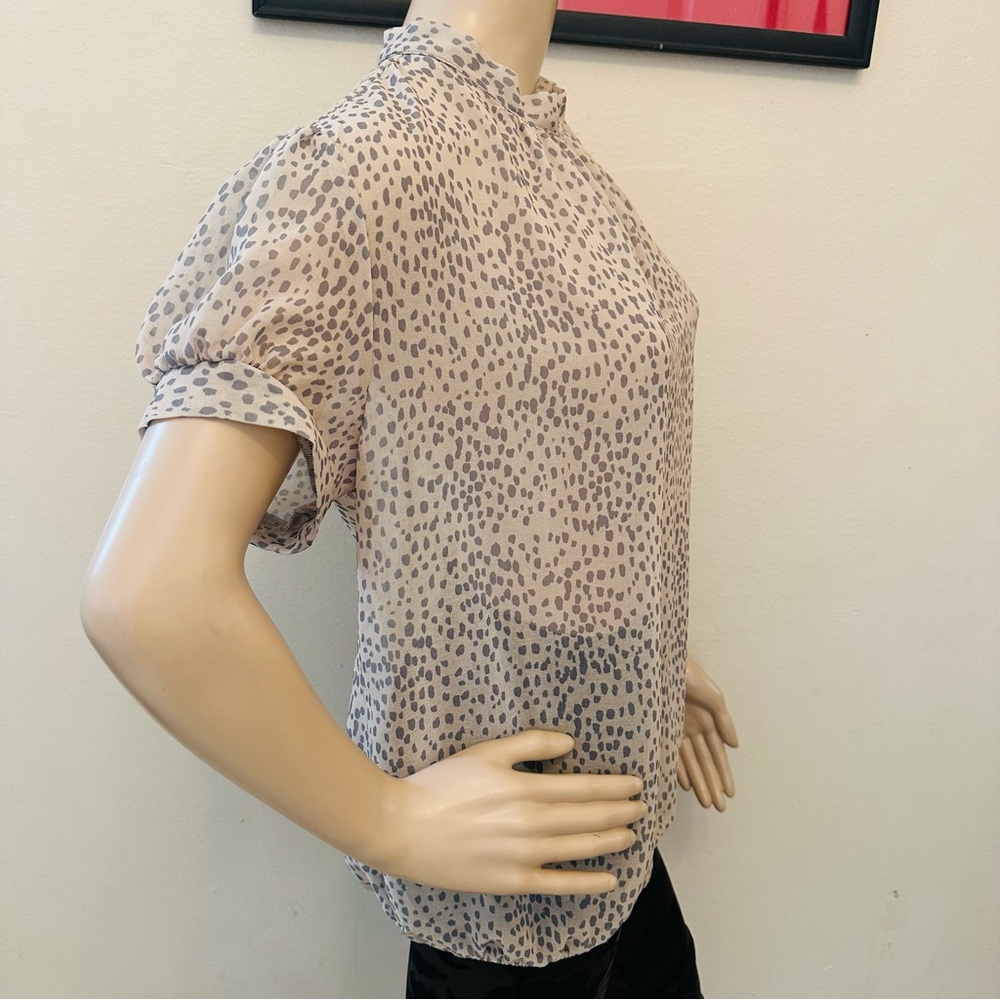 Express Light Brown Patterned Blouse - image 2